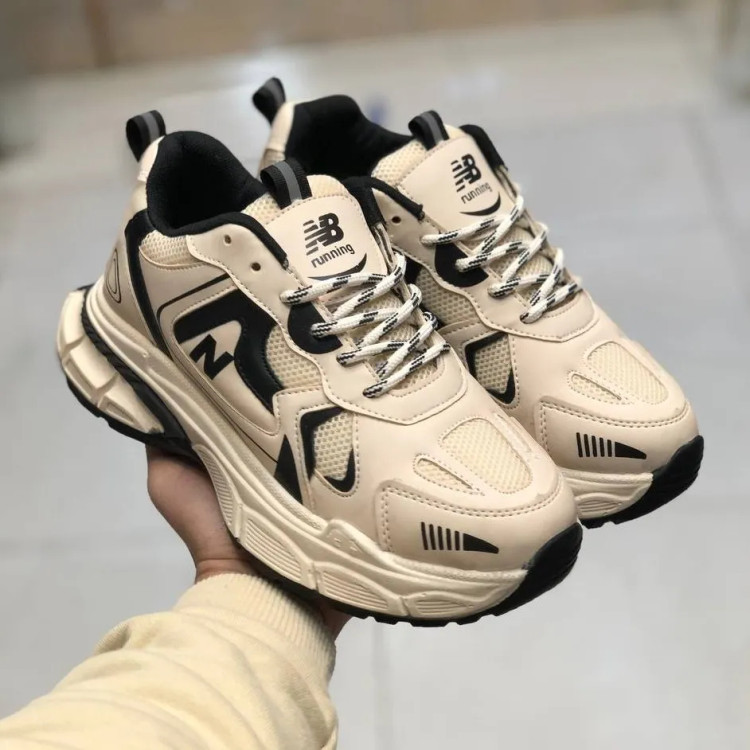 کفش نیوبالانس 990 لژدار کرم مشکی رویه پارچه تنفسی زیره پیو پاخور عالی