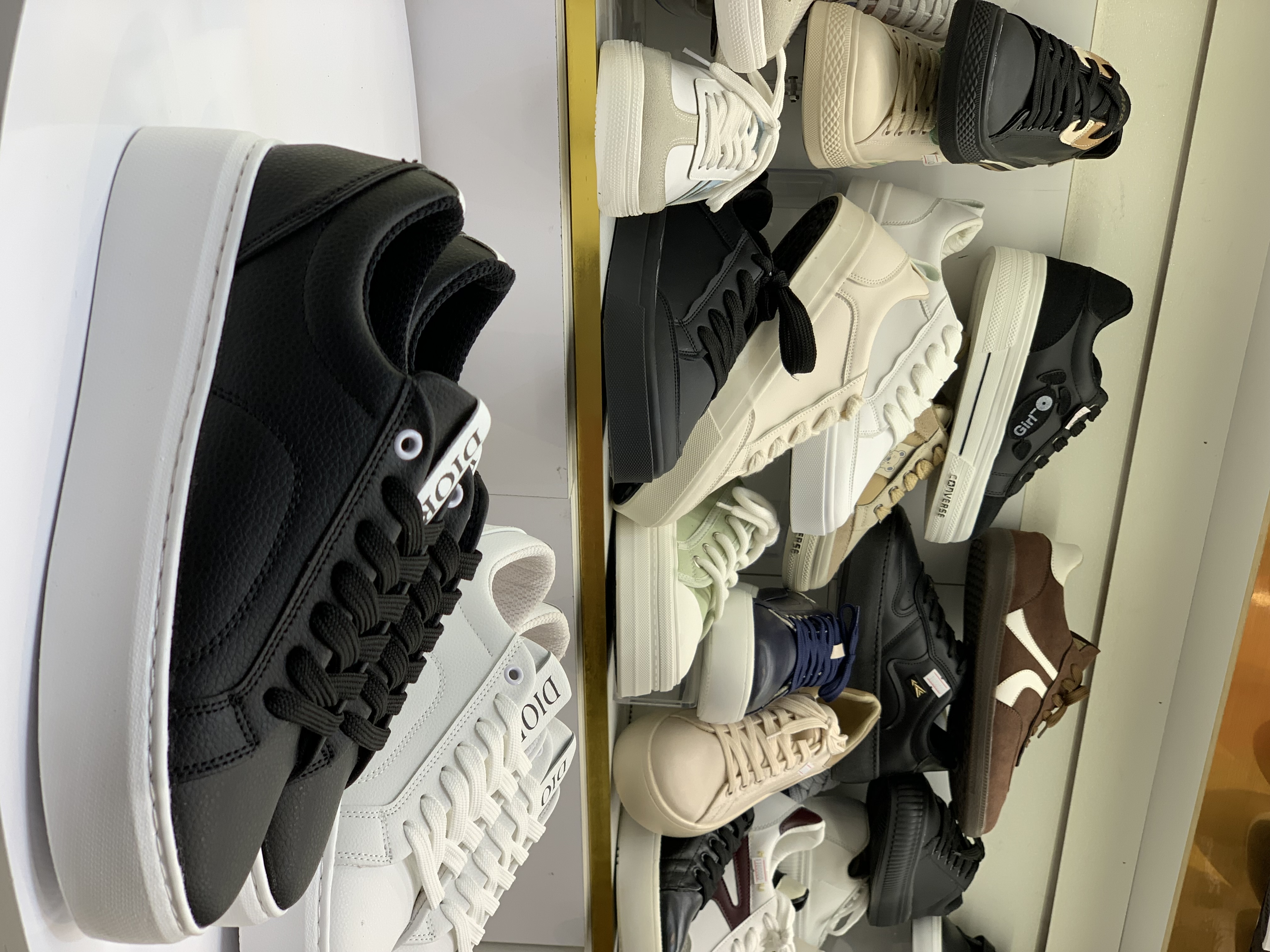 ونس dior دخترانه