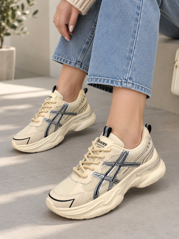 کتونی اسیکس دخترانه کرم نقرهای؛ سبک، راحت و شیک 👟کفش سپید