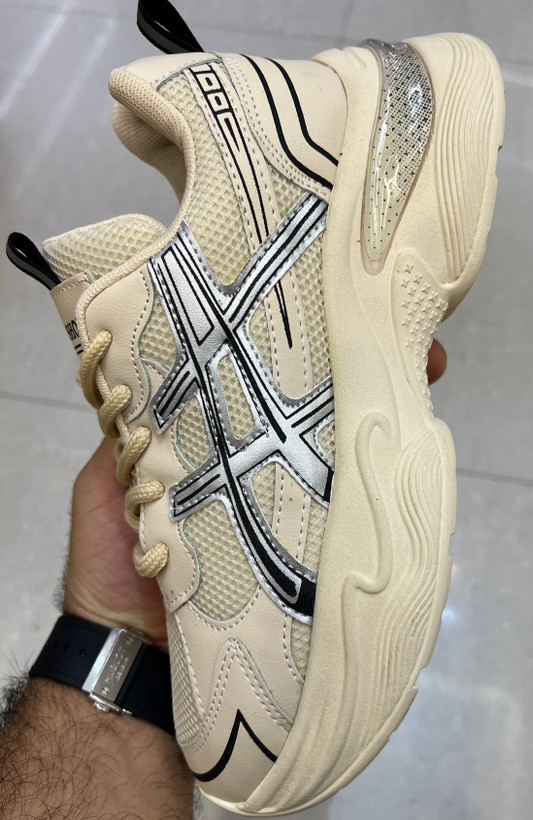 کتونی اسیکس دخترانه کرم نقرهای؛ سبک، راحت و شیک 👟کفش سپید