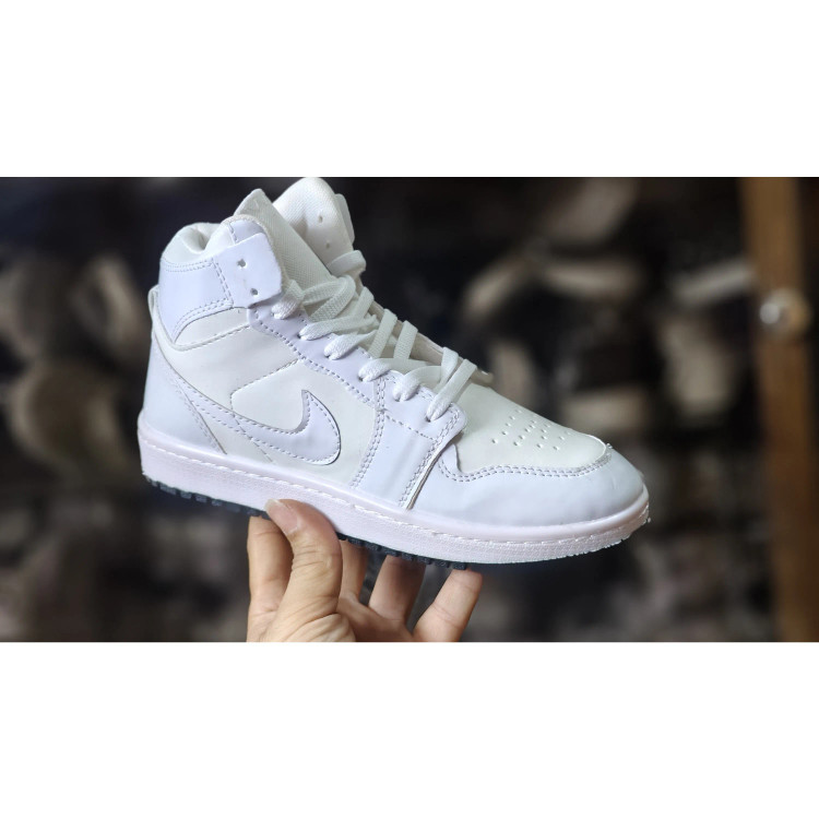 کفش اسپرت زنانه دخترانه جردن وان ساقدار سفید سایز 37 تا 40